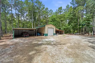 295 Mayberry Ln, Richlands, NC 28574 - Photo 65