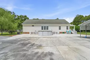 295 Mayberry Ln, Richlands, NC 28574 - Photo 53