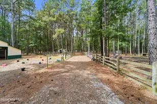 295 Mayberry Ln, Richlands, NC 28574 - Photo 61