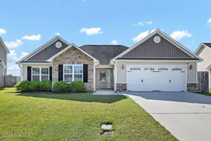105 Cavalier Dr, Jacksonville, NC 28546 - Photo 1