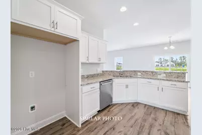 302 Shine Court, Jacksonville, NC 28546 - Photo 5