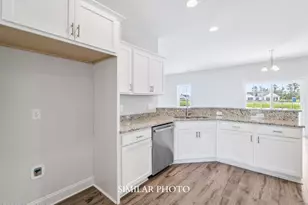 302 Shine Ct, Jacksonville, NC 28546 - Photo 5