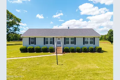 100 W Adelaide Court, Elizabeth City, NC 27909 - Photo 1