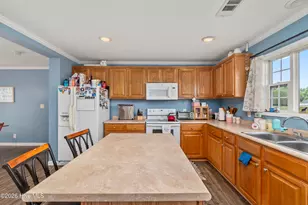 100 W Adelaide Ct, Elizabeth City, NC 27909 - Photo 9