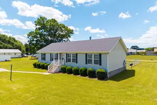100 W Adelaide Ct, Elizabeth City, NC 27909 - Photo 3