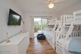 101 Shipwreck Ln E, Emerald Isle, NC 28594 - Photo 31