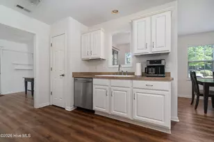 901 Meadowbrook S, Swansboro, NC 28584 - Photo 11