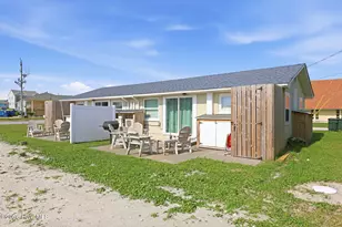 100 E Bogue Sound Dr, Atlantic Beach, NC 28512 - Photo 31
