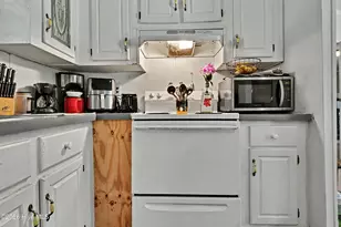 427 Baker Dr SW, Supply, NC 28462 - Photo 9