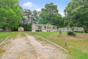 427 Baker Dr SW, Supply, NC 28462 - Photo 5