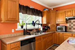 1198 Kenan Weeks Rd, Newton Grove, NC 28366 - Photo 15