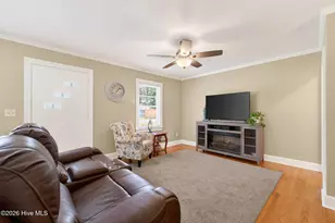326 Wheat St, Kinston, NC 28504 - Photo 13