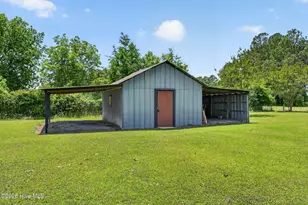 326 Wheat St, Kinston, NC 28504 - Photo 3