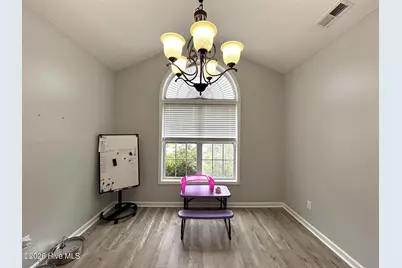 304 Weatherford Drive, Jacksonville, NC 28540 - Photo 9