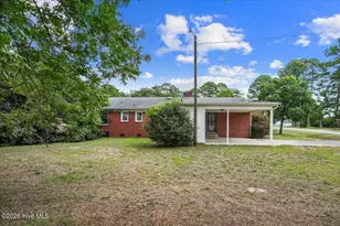 1801 E Azalea Dr, Goldsboro, NC 27530 - Photo 7