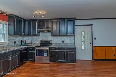 1801 E Azalea Drive, Goldsboro, NC 27530 - Photo 9