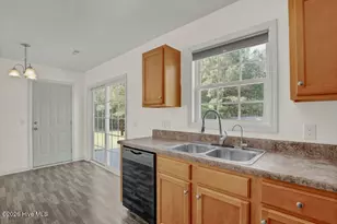 174 Ashbury Park Ln, Richlands, NC 28574 - Photo 11