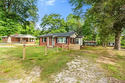 128 Parker Street, Rockingham, NC 28379 - Photo 1