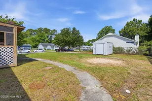 2619 Idlebrook Cir, Piney Green, NC 28544 - Photo 27