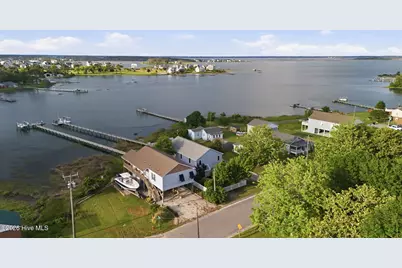 1510 Avery Street, Morehead City, NC 28557 - Photo 1