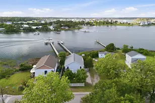 1510 Avery St, Morehead City, NC 28557 - Photo 5