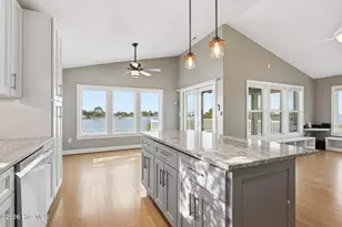 1510 Avery St, Morehead City, NC 28557 - Photo 15