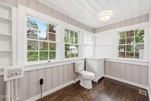 205 E 11th St, Washington, NC 27889 - Photo 25