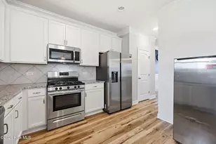 370 Holly Grove Dr, Winterville, NC 28590 - Photo 11