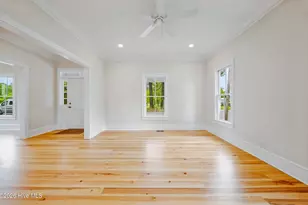 301 W Gale St, Edenton, NC 27932 - Photo 5