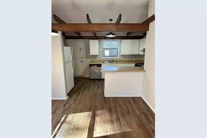 138 Village Court, Jacksonville, NC 28546 - Photo 3