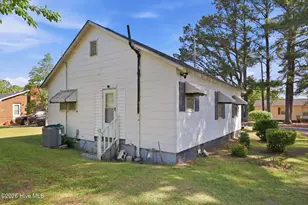 117 Faulk St, Williamston, NC 27892 - Photo 7