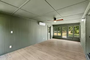 310 E Cliff St, Wallace, NC 28466 - Photo 43