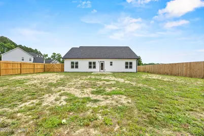 309 Belgian Court, Richlands, NC 28574 - Photo 5