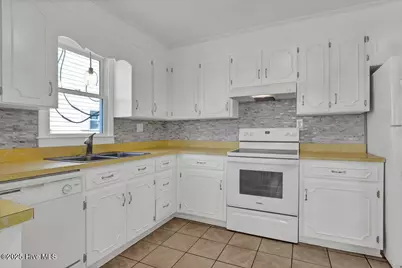 1207 N Topsail Drive, Surf City, NC 28445 - Photo 31