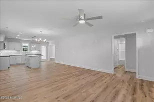 303 N West St, Roseboro, NC 28382 - Photo 7