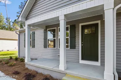 305 N West Street, Roseboro, NC 28382 - Photo 5