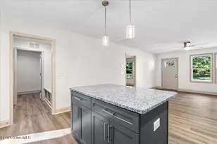 305 N West St, Roseboro, NC 28382 - Photo 15