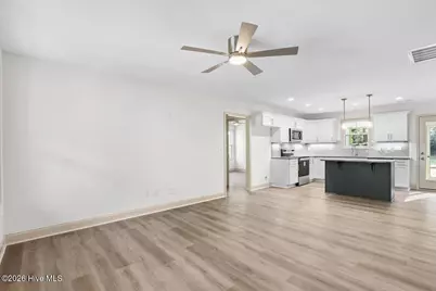 305 N West Street, Roseboro, NC 28382 - Photo 13