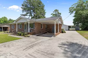 1905 Hullwood Dr, Kinston, NC 28504 - Photo 1
