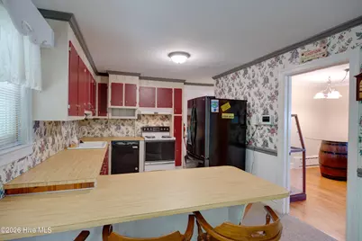 100 E Berkshire Road, Greenville, NC 27858 - Photo 15