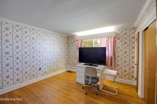 100 E Berkshire Rd, Greenville, NC 27858 - Photo 17