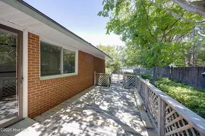 100 E Berkshire Road, Greenville, NC 27858 - Photo 35