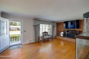 100 E Berkshire Rd, Greenville, NC 27858 - Photo 9