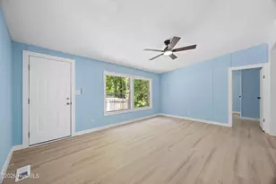 211 Pond Rd, Rocky Point, NC 28457 - Photo 5