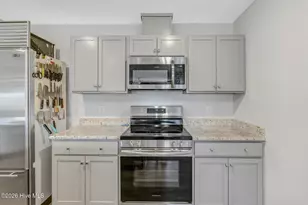 4901 Abbington Oaks Way SE, Southport, NC 28461 - Photo 11