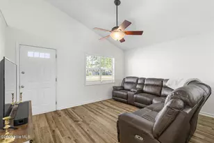 300 Foxtrace Ln, Hubert, NC 28539 - Photo 7