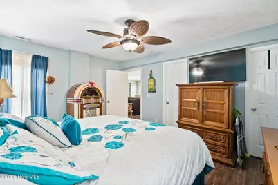 110 Palm Breeze Drive, Carolina Beach, NC 28428 - Photo 19