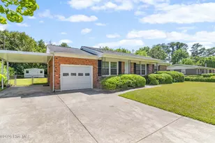 7517 Bridgeman Dr, Fayetteville, NC 28303 - Photo 5