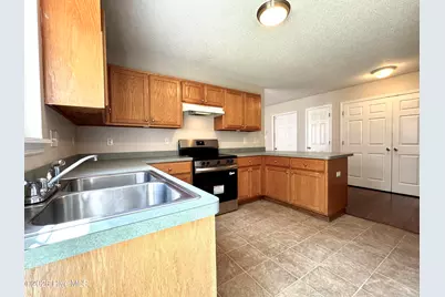 521 Jimmies Creek Drive, New Bern, NC 28562 - Photo 11