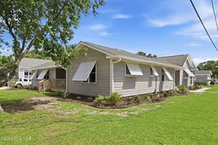 602 W Broad St, Swansboro, NC 28584 - Photo 5